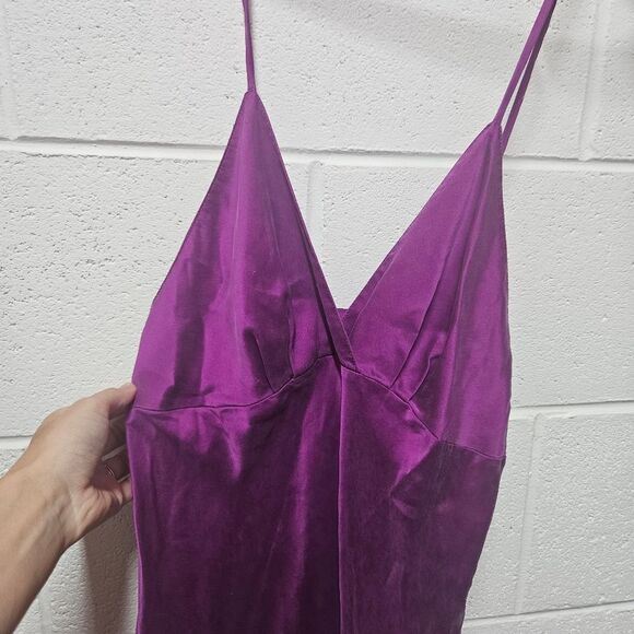 Lasoie 100% Silk Night Gown Size Small - Picture 2 of 5